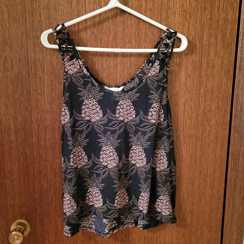 Pineapple print tank top